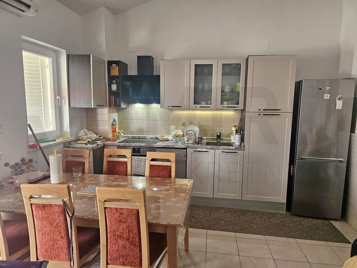 Malinska, furnished comfortable apartment with garden and view!