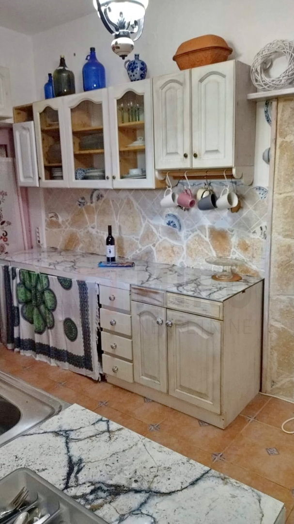 Malinska, apartmajska hiša s 7 stanovanjskimi enotami na odlični lokaciji, PRODAJA!