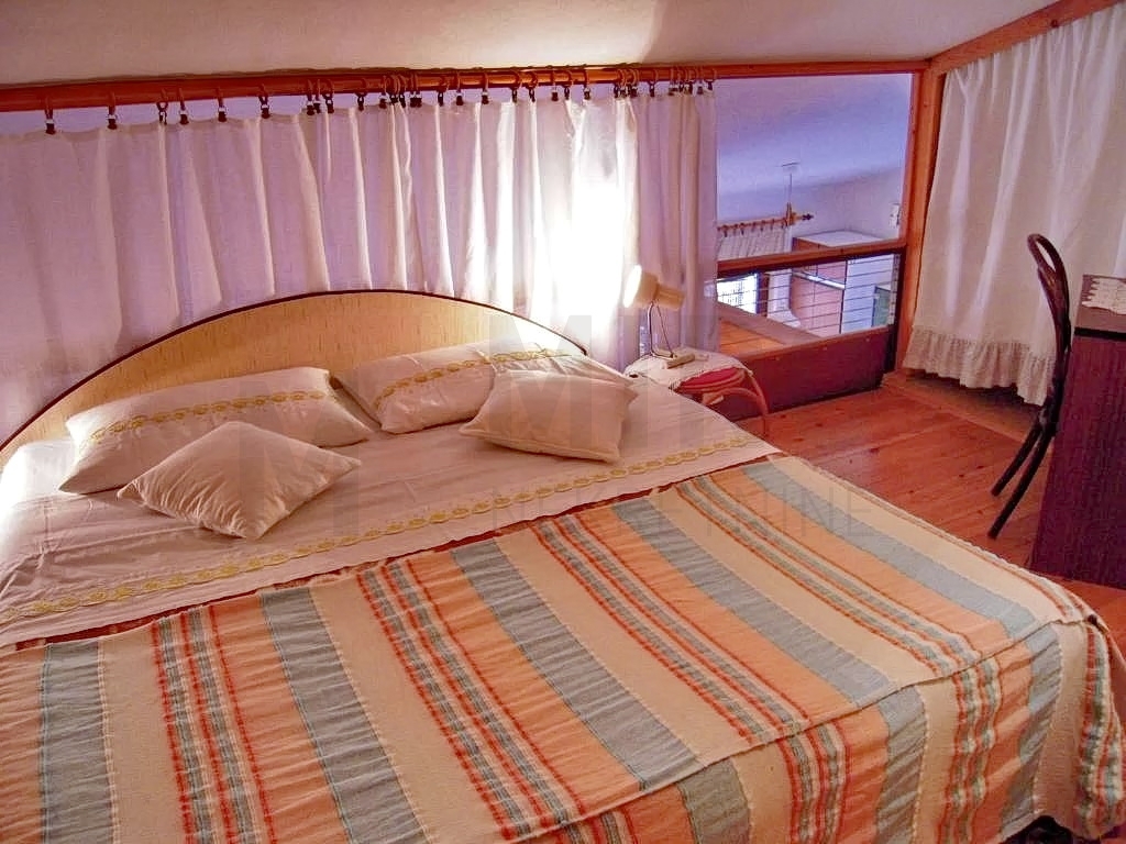 Malinska, apartmajska hiša s 7 stanovanjskimi enotami na odlični lokaciji, PRODAJA!