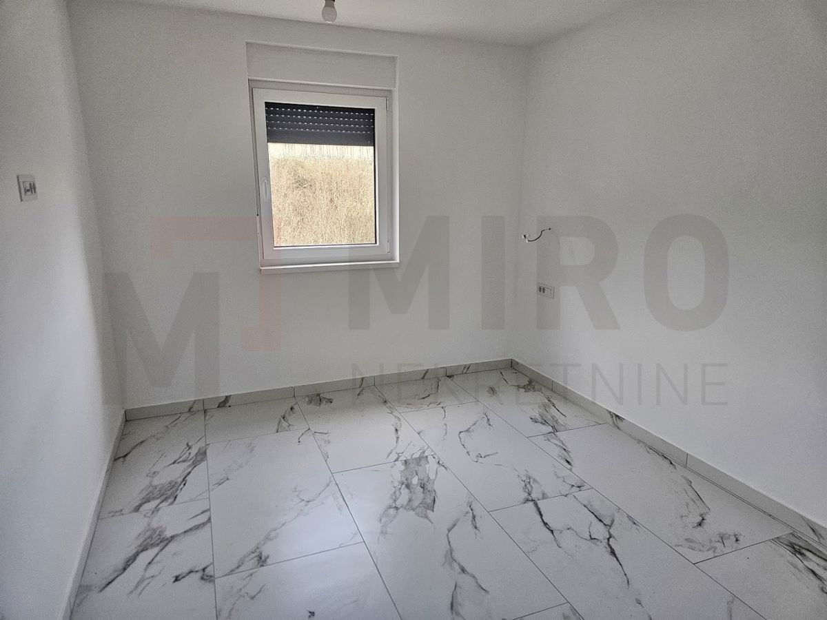 Uvala Soline, novogradnja na mirni lokaciji, PRODAJA!