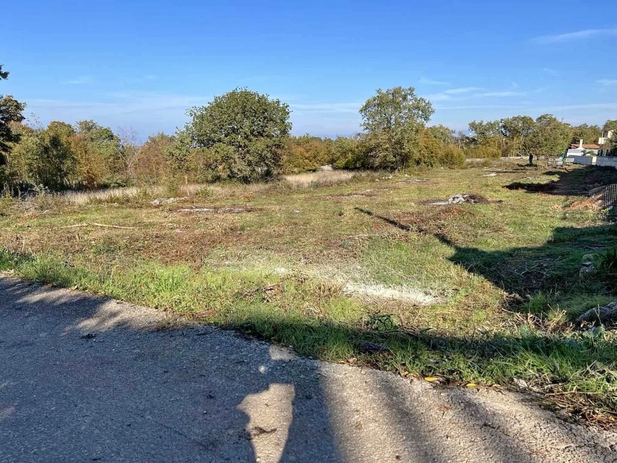 Malinska, okolica, gradbeno zemljišče s pogledom na morje