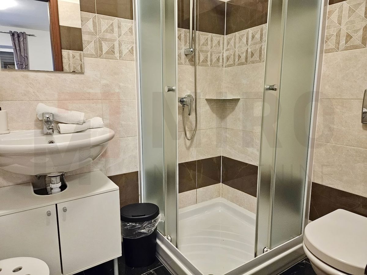 Malinska, popolnoma prenovljen apartma z vrtom, prva vrsta do morja!