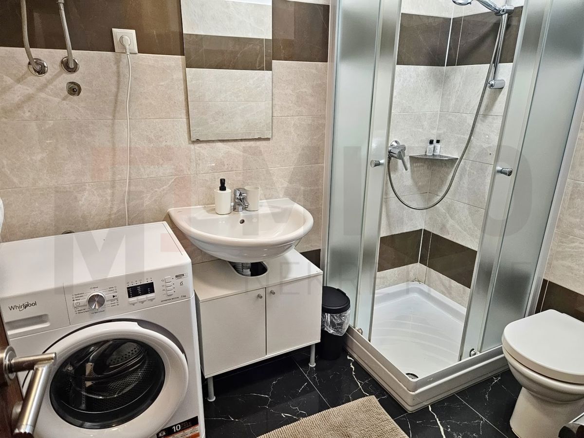 Malinska, popolnoma prenovljen apartma z vrtom, prva vrsta do morja!