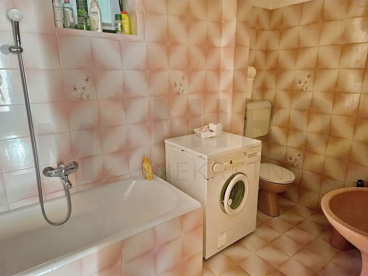 Hiša Senj, 250m2