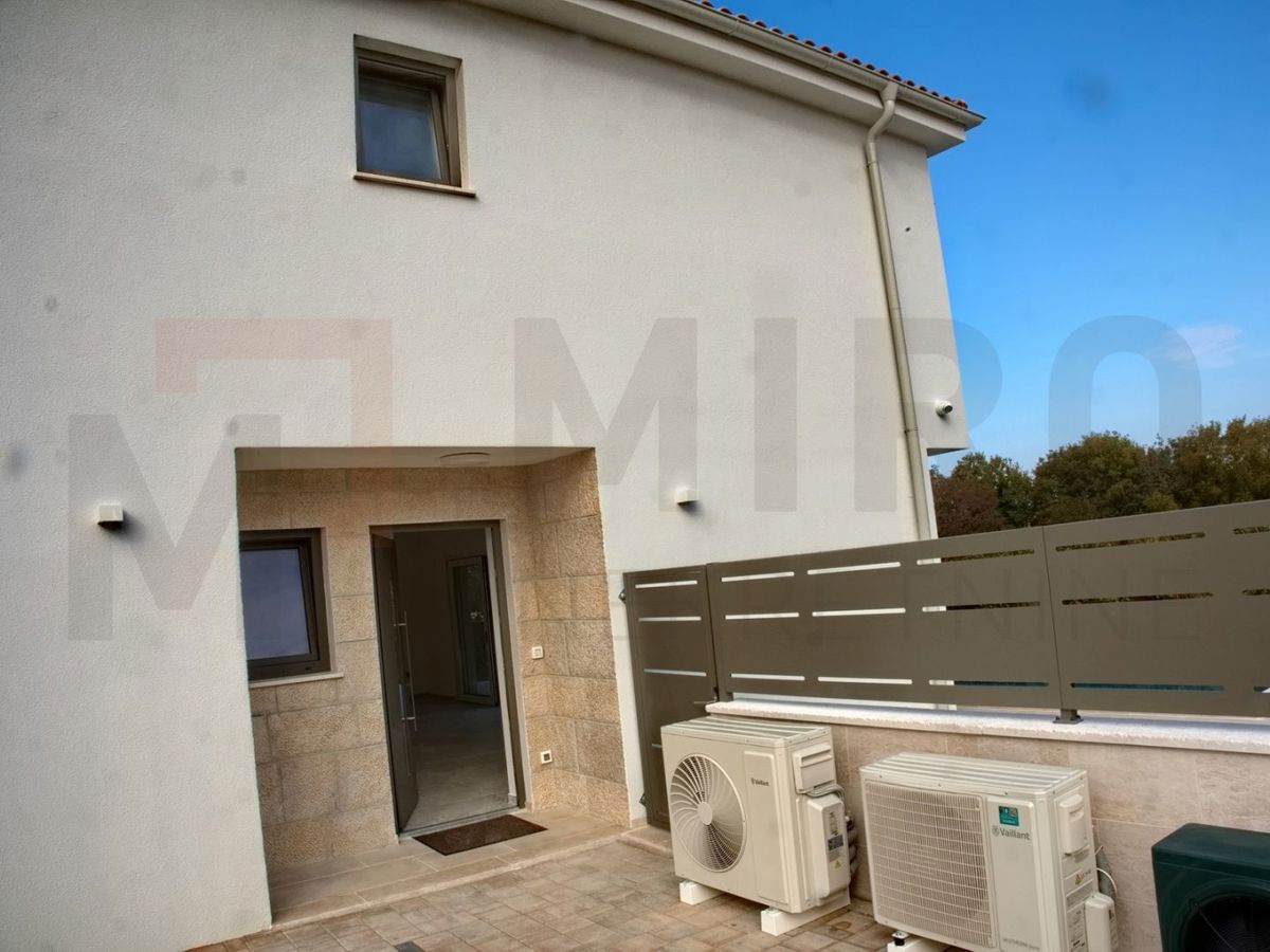 Hiša Malinska, Malinska-Dubašnica, 111m2