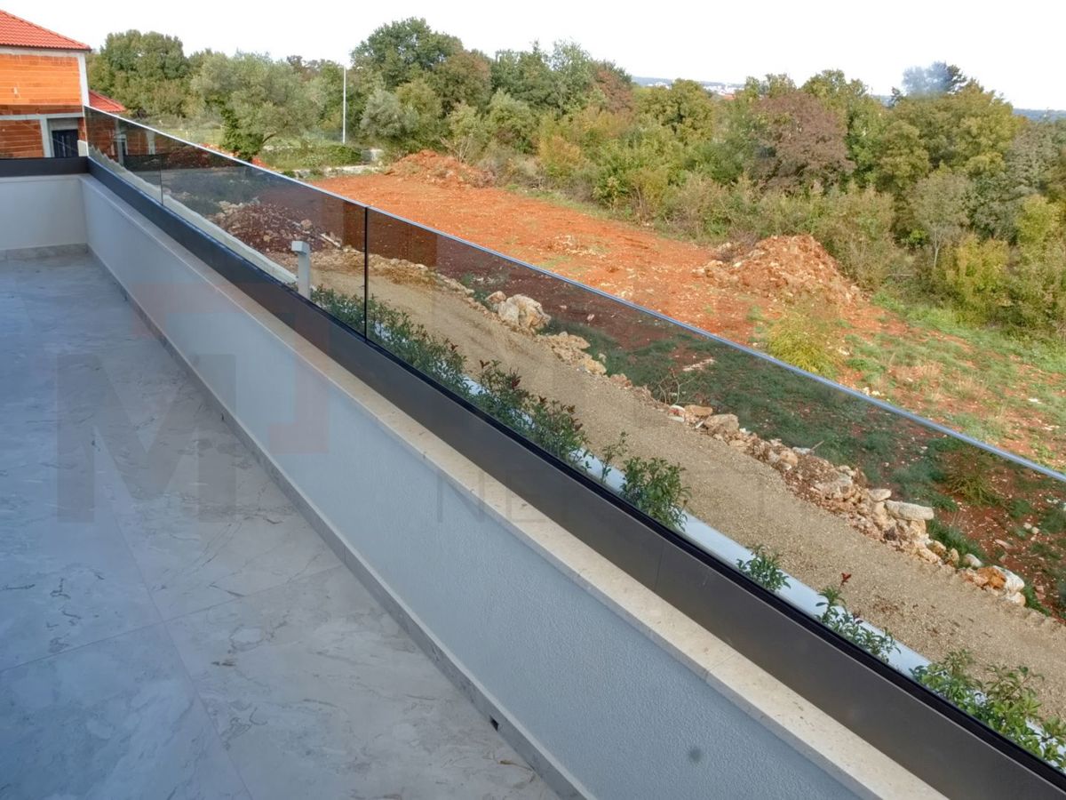 Hiša Malinska, Malinska-Dubašnica, 111m2