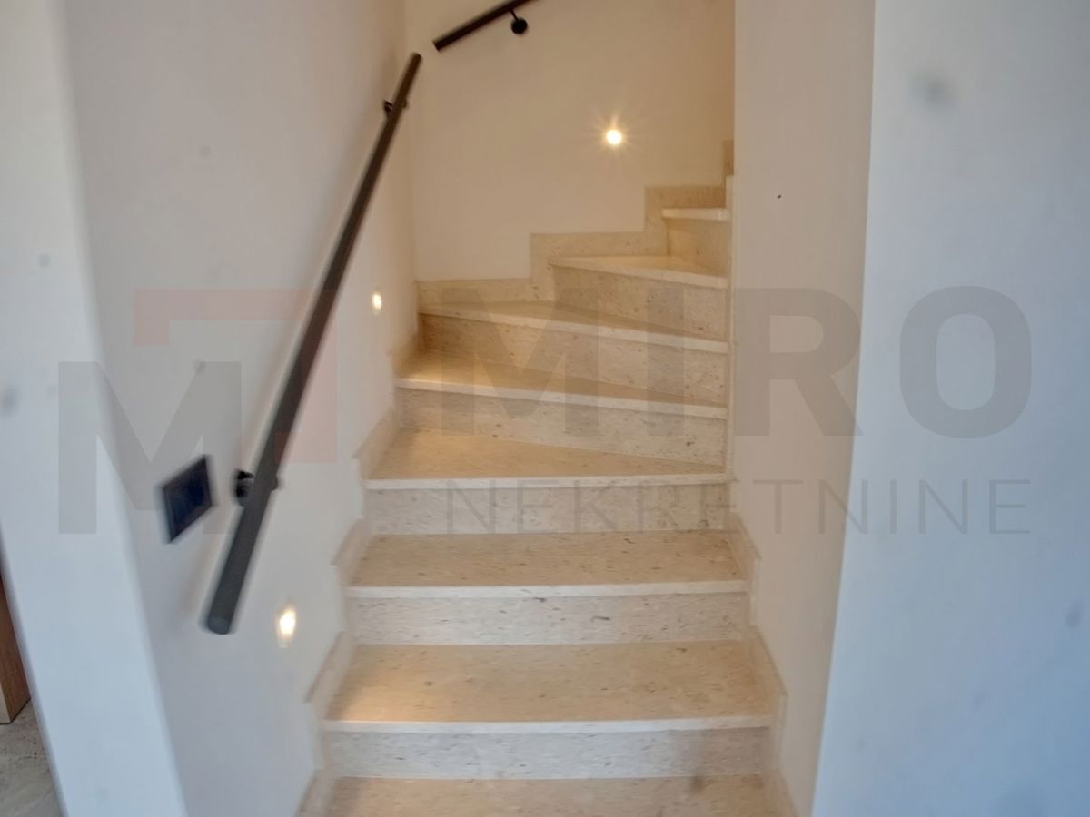 Hiša Malinska, Malinska-Dubašnica, 111m2