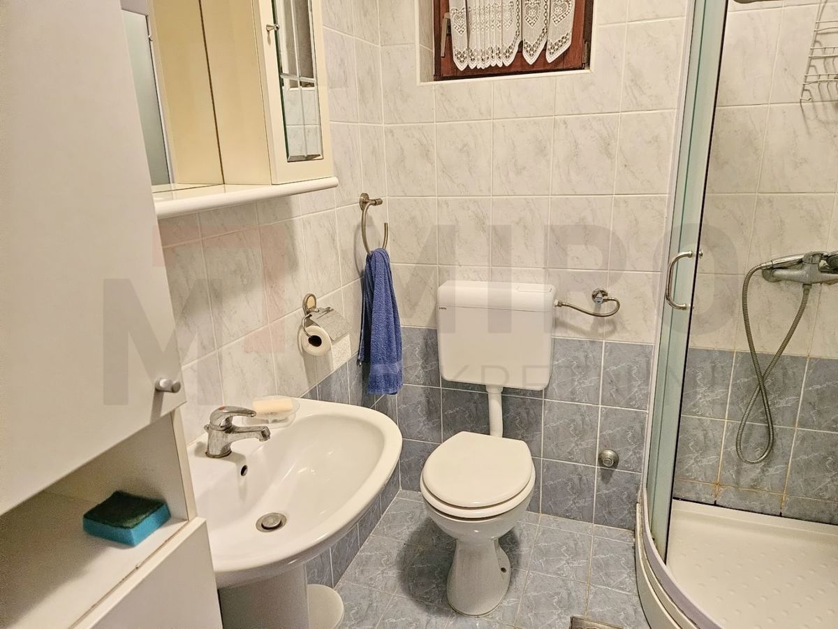 Malinska, opremljeno dvosobno stanovanje v bližini morja!