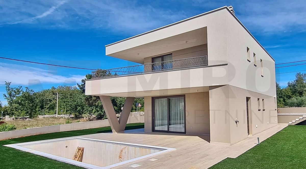 Mesto Krk, okolica, nova samostojna vila z bazenom in pogledom na morje, PRODAJA!