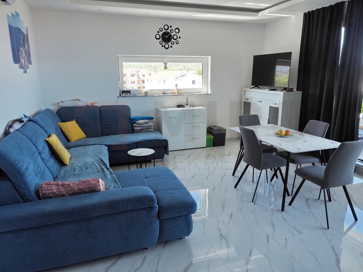 Malinska, opremljen apartma s panoramskim pogledom na morje