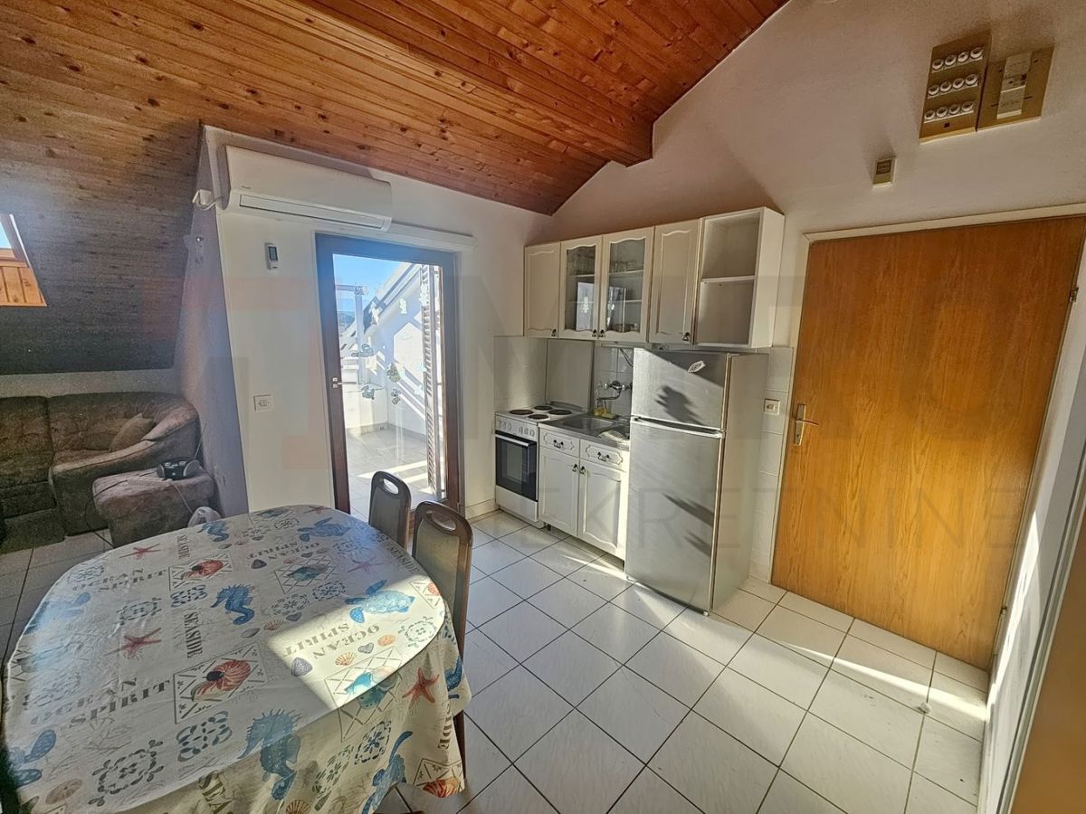 Malinska, opremljeno dvosobno stanovanje s pogledom na morje!