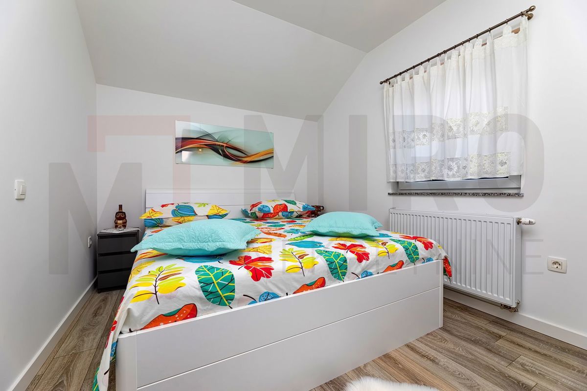 Zaliv Soline, opremljeno stanovanje na mirni lokaciji!