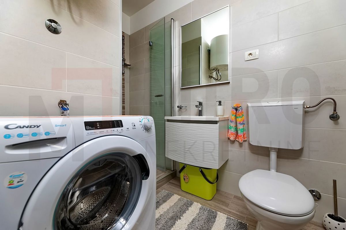 Zaliv Soline, opremljeno stanovanje na mirni lokaciji!