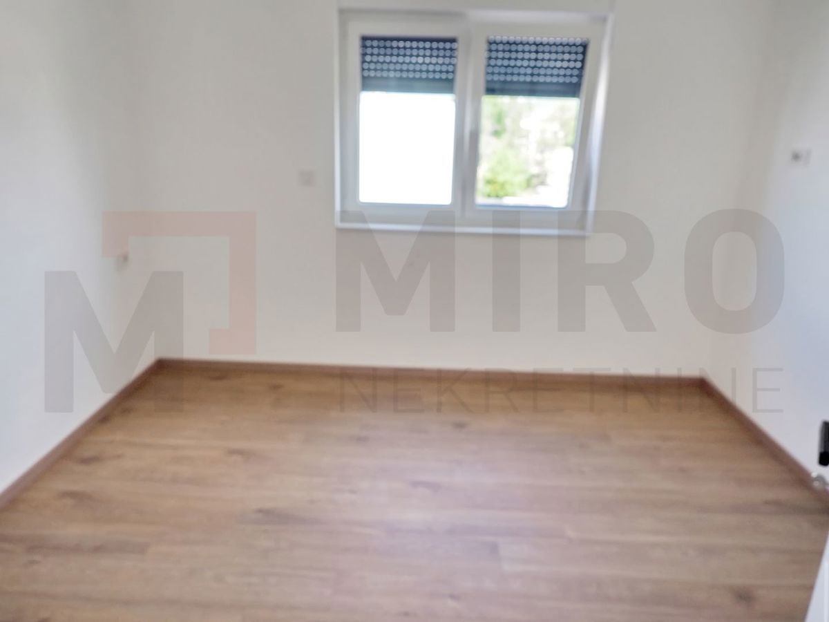 Malinska, novogradnja, prostoren apartma z vrtom, PRODAJA!