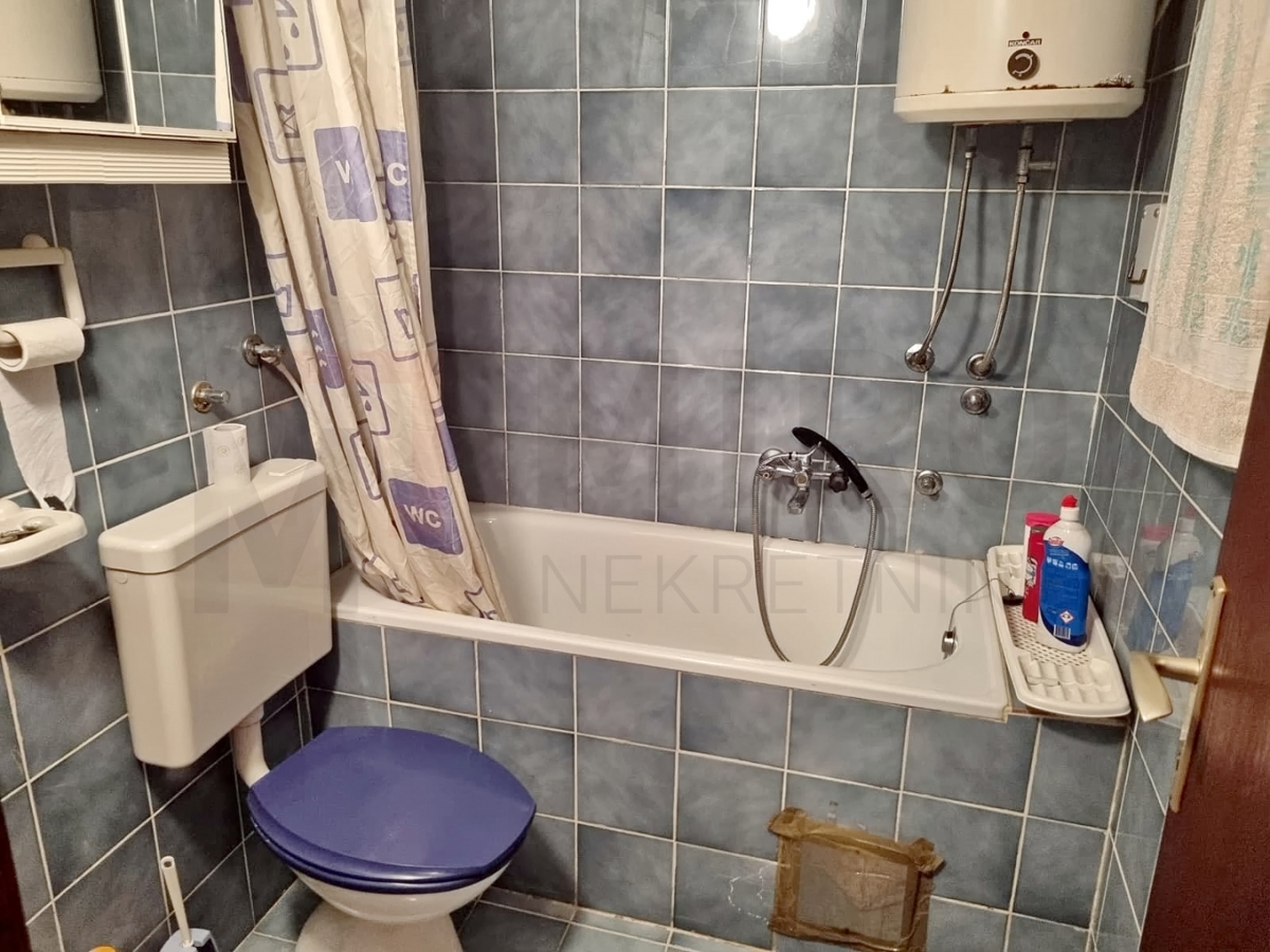 Baška, dvojček z vrtom, PRODAJA!