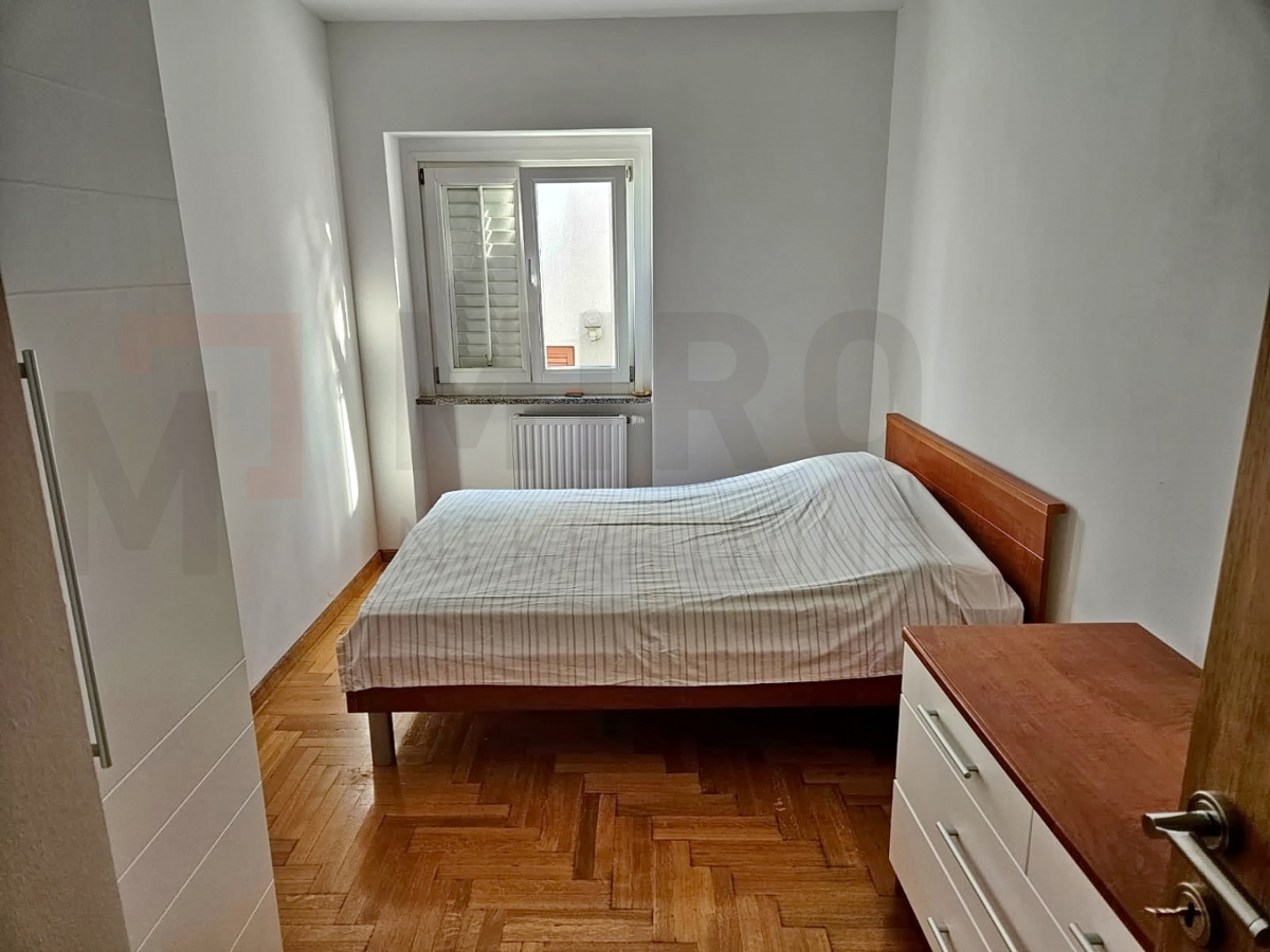 Malinska, komforten apartma prva vrsta do morja, PRODAJA!