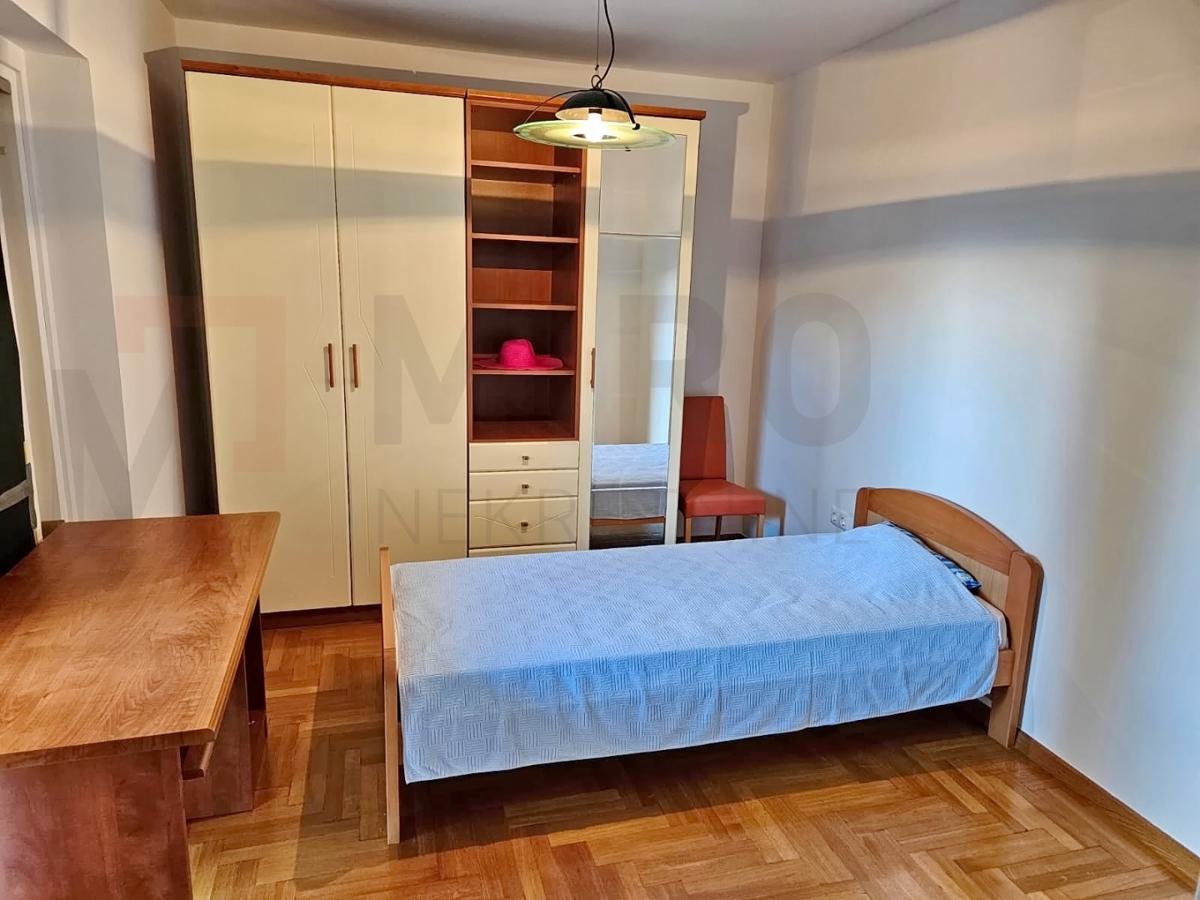 Malinska, komforten apartma prva vrsta do morja, PRODAJA!