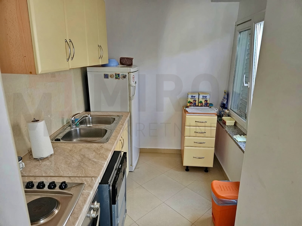 Malinska, komforten apartma prva vrsta do morja, PRODAJA!