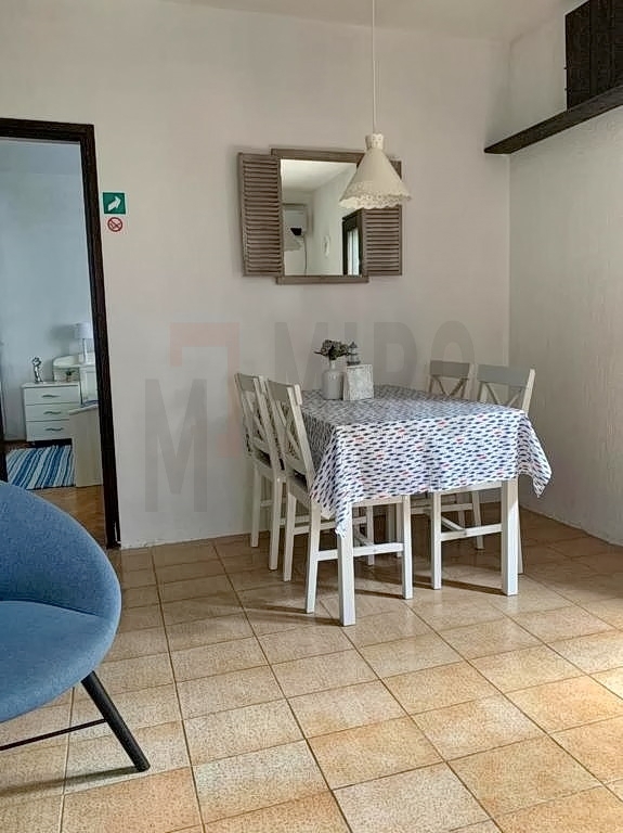 Malinska, apartmajska hiša z velikim vrtom na odlični lokaciji 250 m od morja!