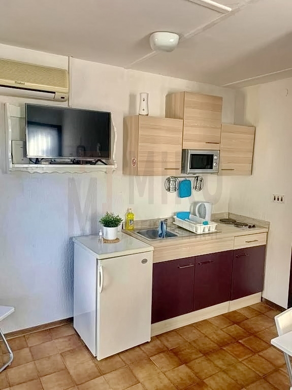 Malinska, apartmajska hiša z velikim vrtom na odlični lokaciji 250 m od morja!