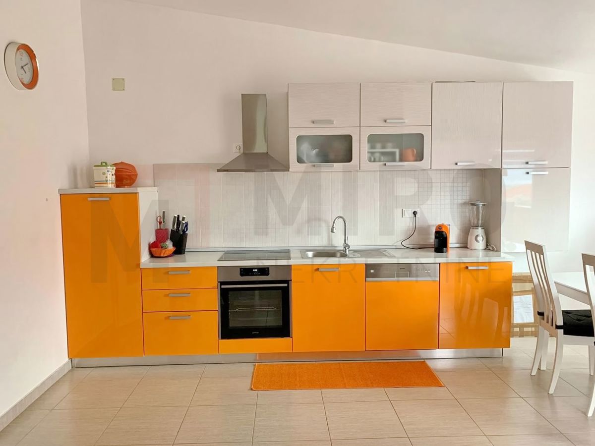 Zaliv Soline, opremljen apartma z odprtim pogledom na morje!