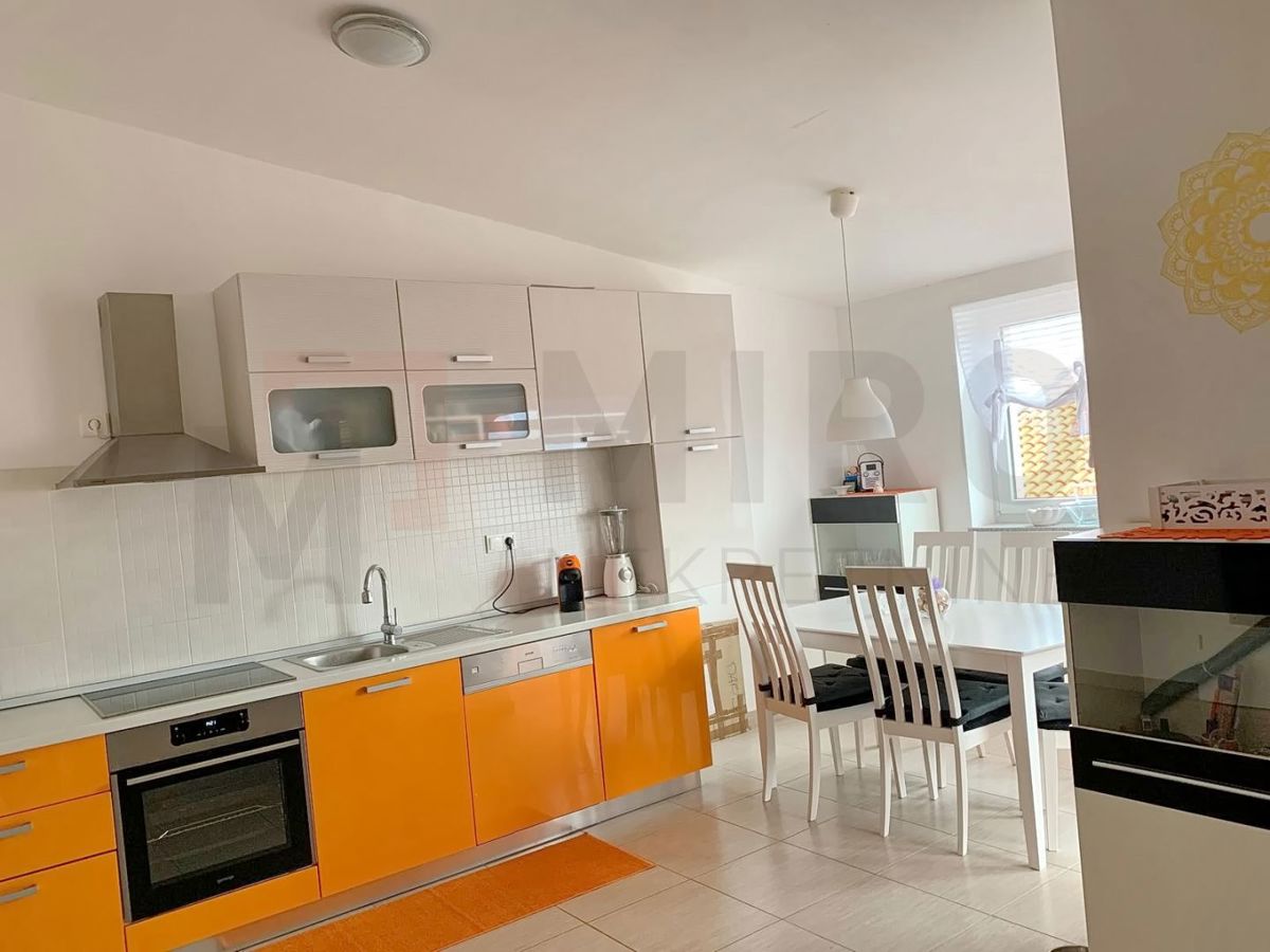 Zaliv Soline, opremljen apartma z odprtim pogledom na morje!