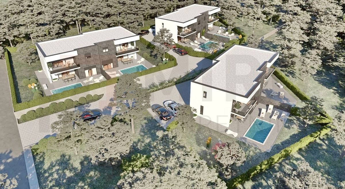 Kraljevica, moderna večstanovanjska vila z bazenom in vrtom, PRODAJA!