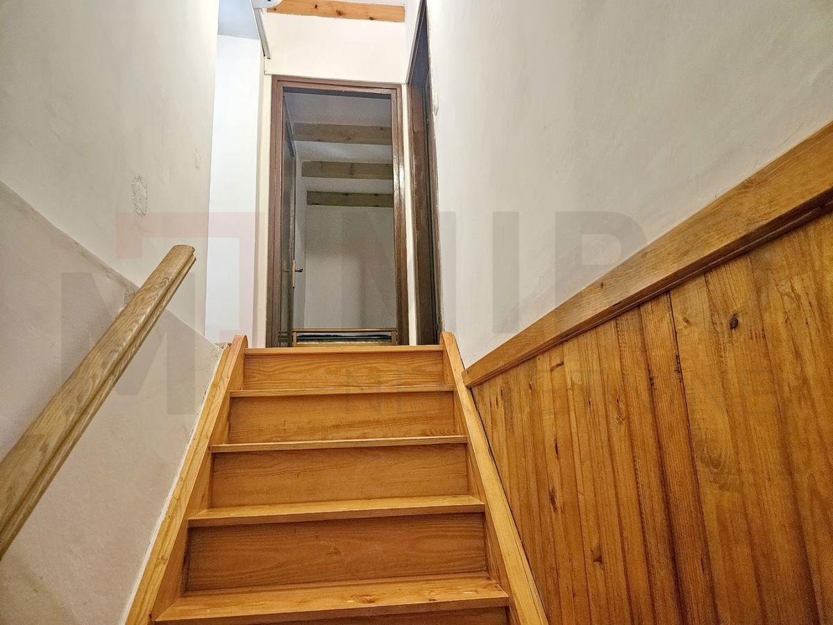 Malinska, kamnita hiša s čudovitim vrtom na mirni lokaciji!