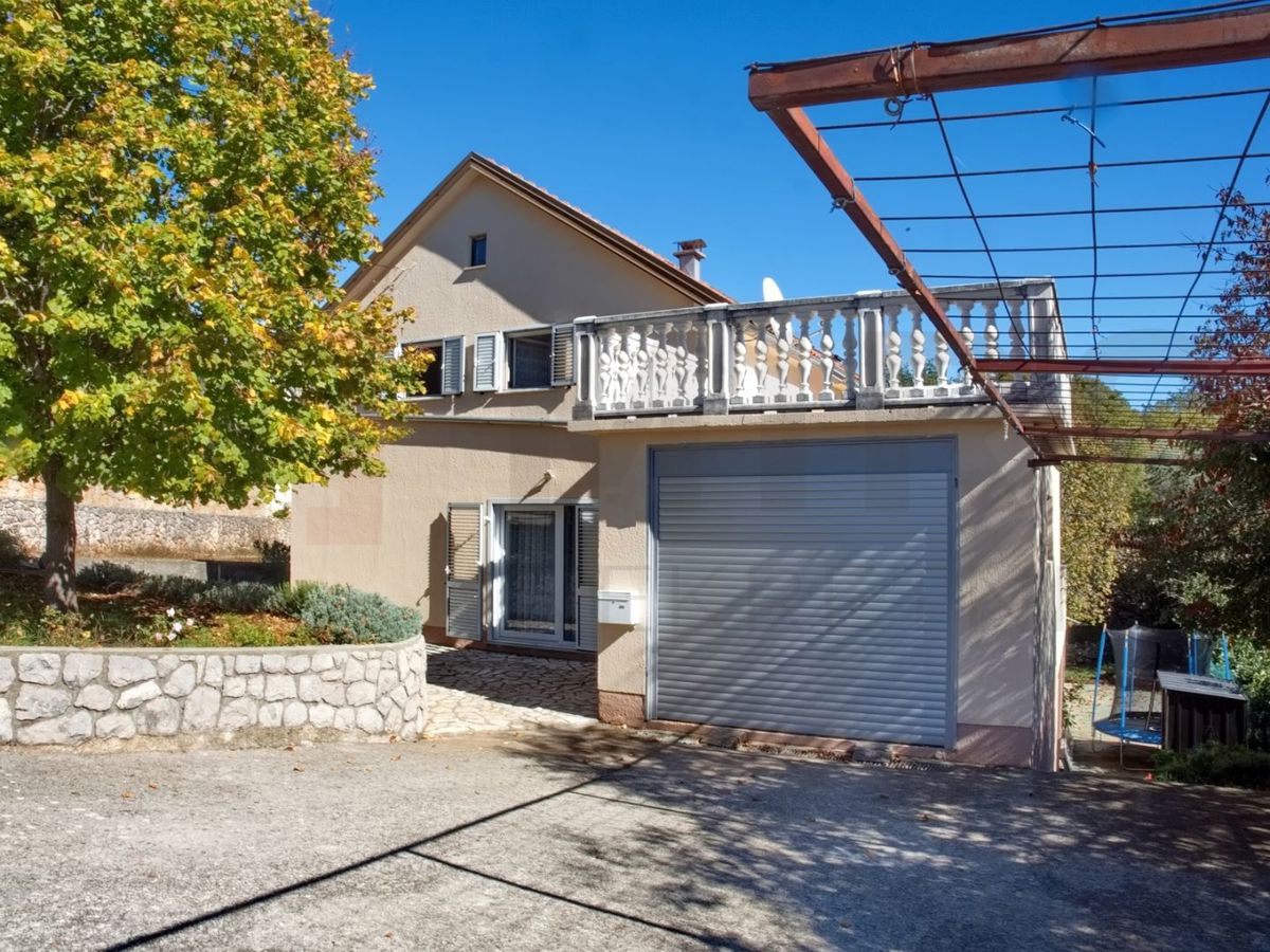 Šilo, okolica, samostojna hiša na mirni lokaciji, PRODAMO!