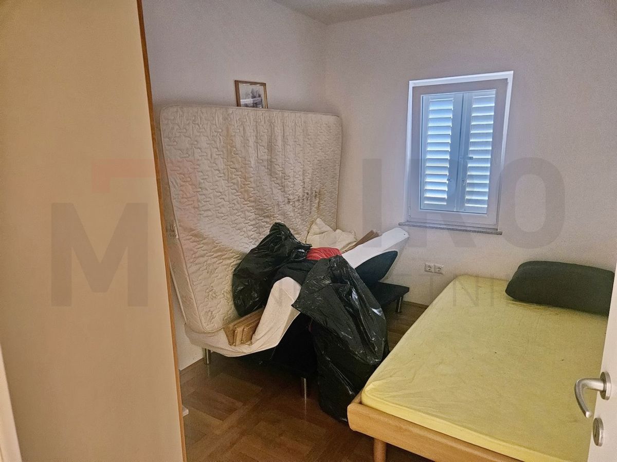 Malinska, dvosobno stanovanje s pogledom na morje!