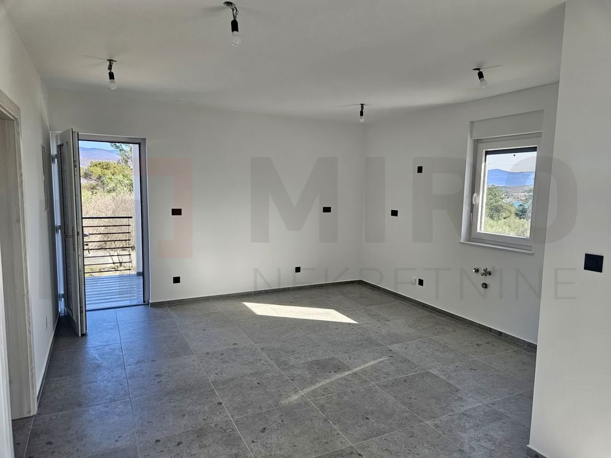 Zaliv Soline, novo stanovanje z odprtim pogledom na morje!