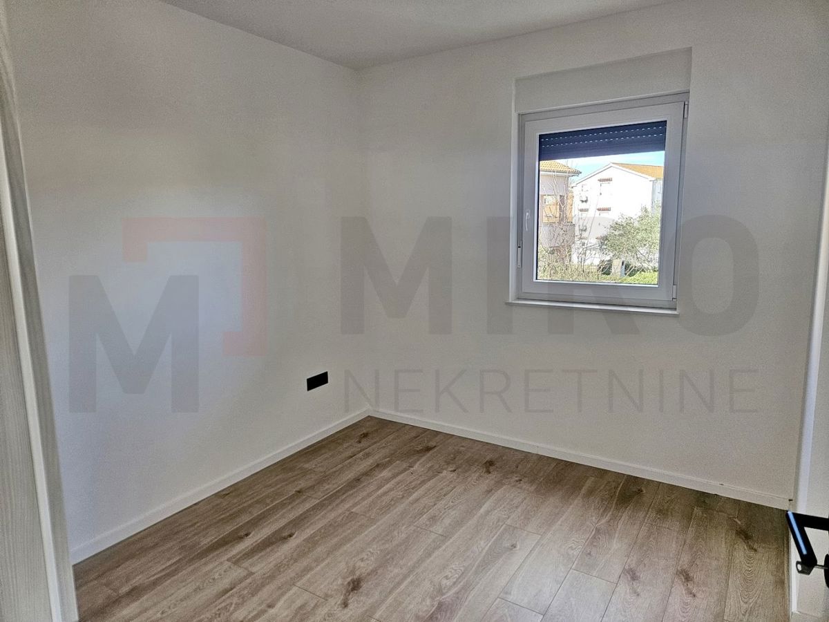 Uvala Soline, novo stanovanje v 1. nadstropju s pogledom na morje!