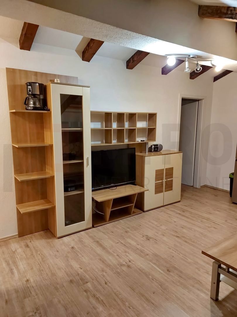 Malinska, dva apartmaja z vrtom na mirni lokaciji!