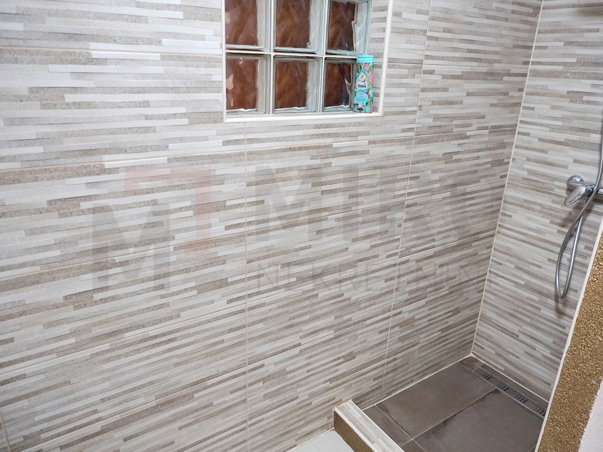 Krk, okolica, 2 apartmaja z vrtom in skupnim bazenom, PRODAJA!
