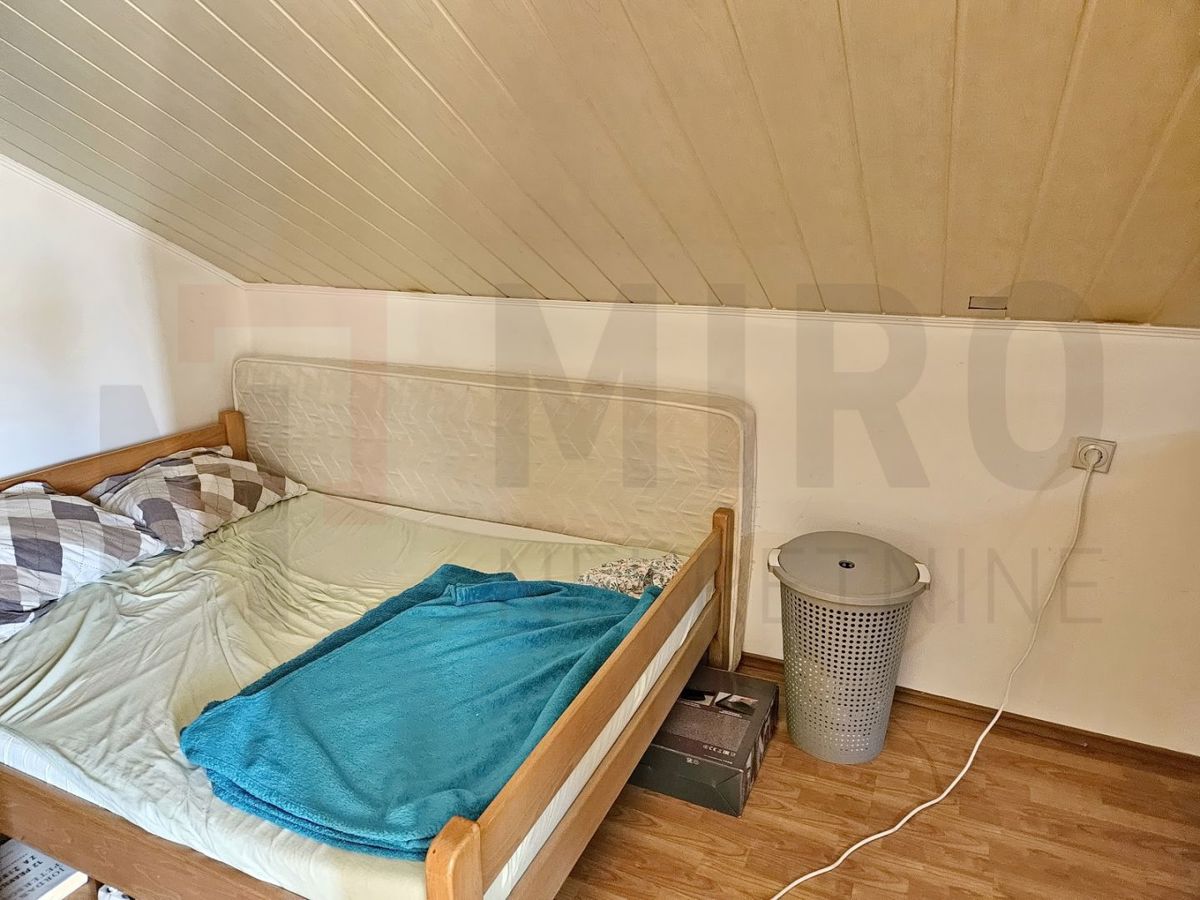 Malinska, okolica, dvojček z več stanovanjskimi enotami, PRODAJA!