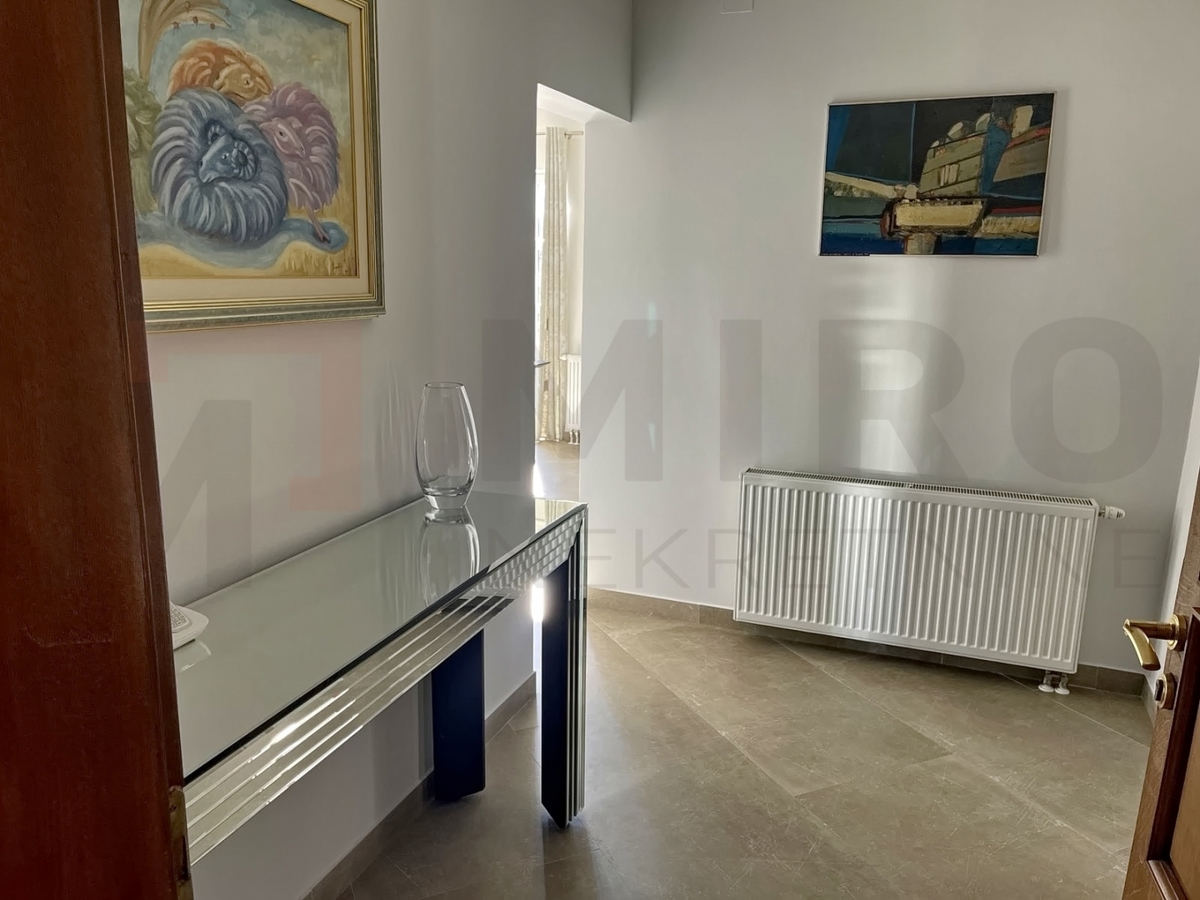 Malinska, apartmajska hiša z bazenom, PRODAJA!