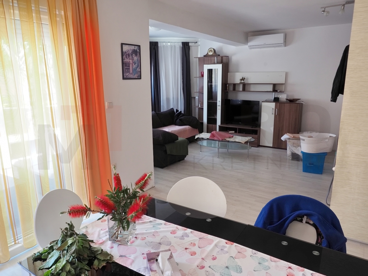 Malinska, hiša s 5 apartmaji na odlični lokaciji!