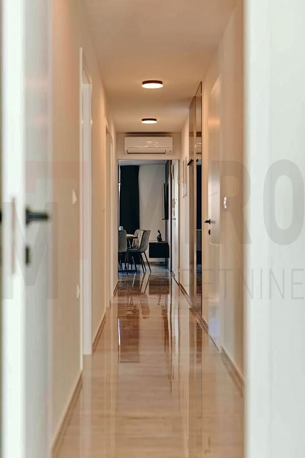 Malinska, luksuzno opremljen apartma z bazenom in pogledom na morje