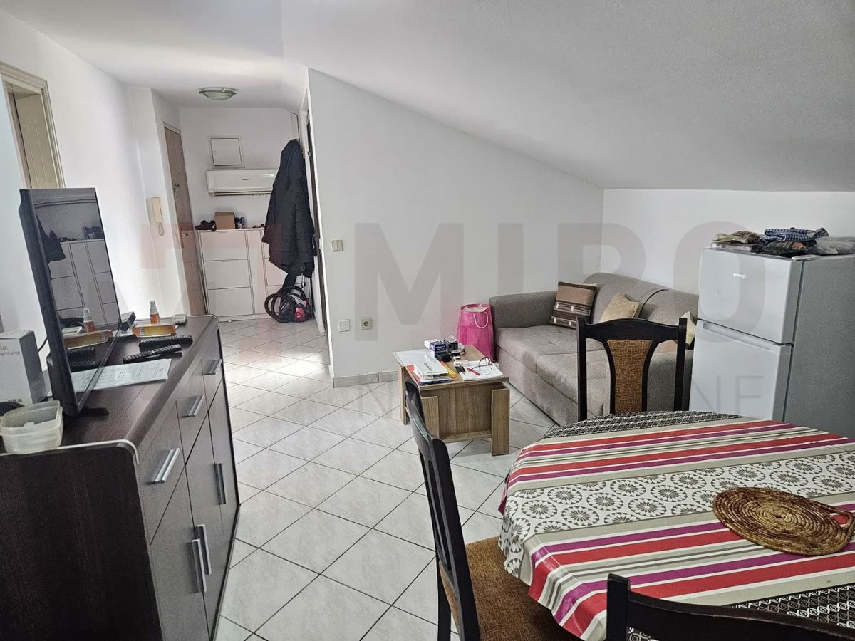 Malinska, opremljeno mansardno stanovanje s pogledom na morje!