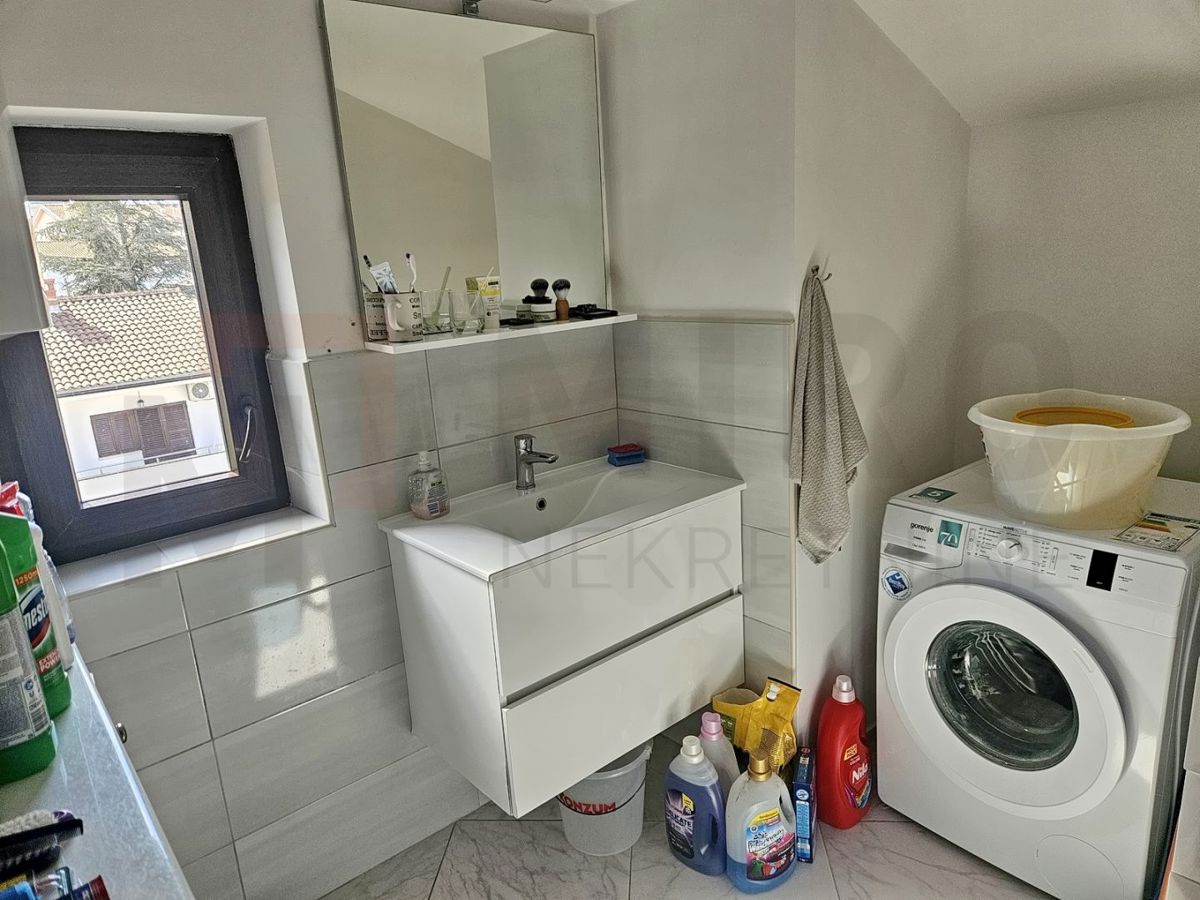 Malinska, opremljeno mansardno stanovanje s pogledom na morje!