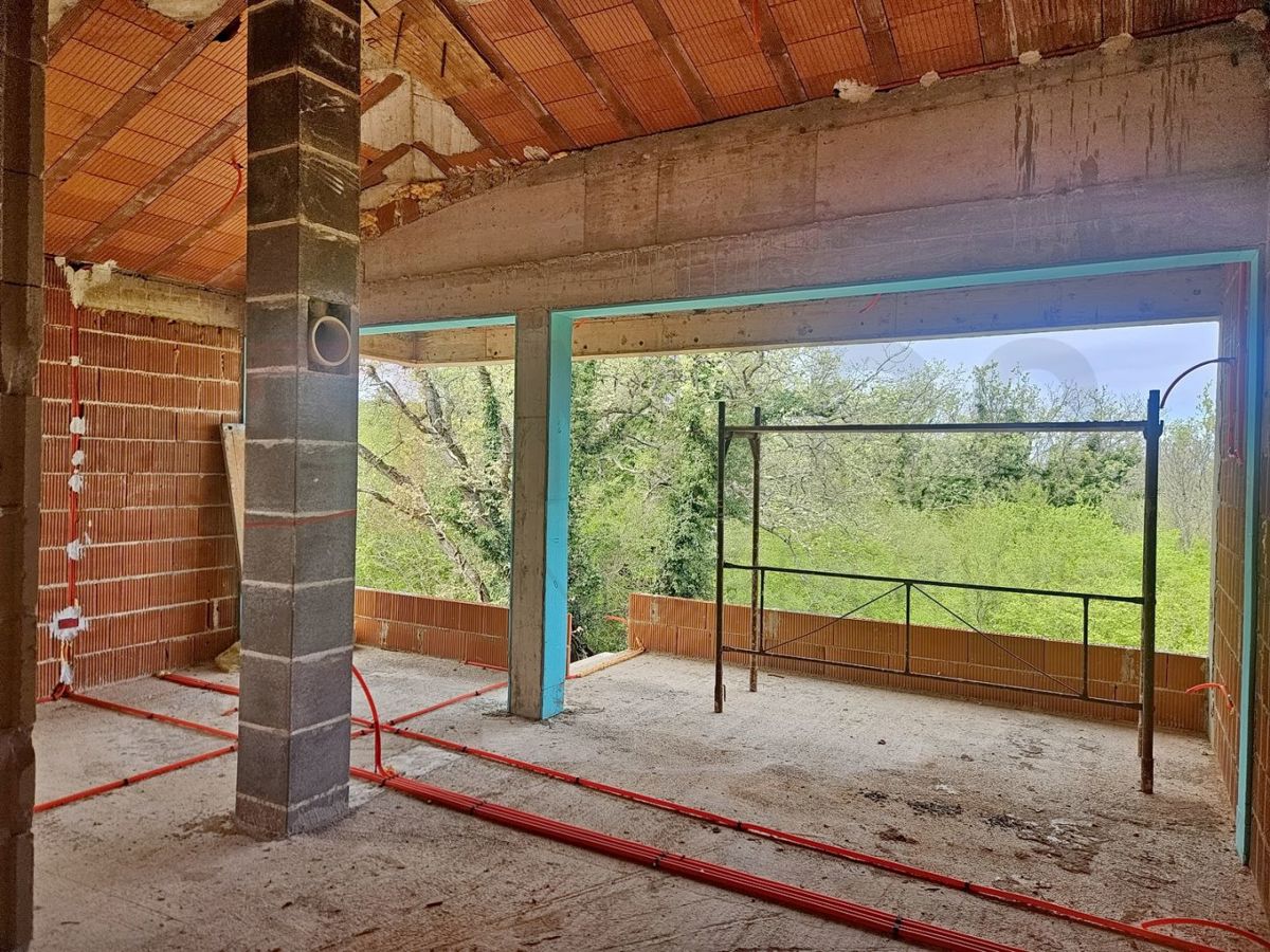 Hiša Dobrinj, 130m2