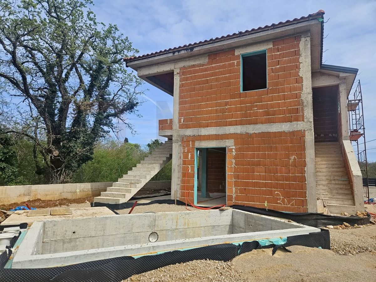 Hiša Dobrinj, 130m2