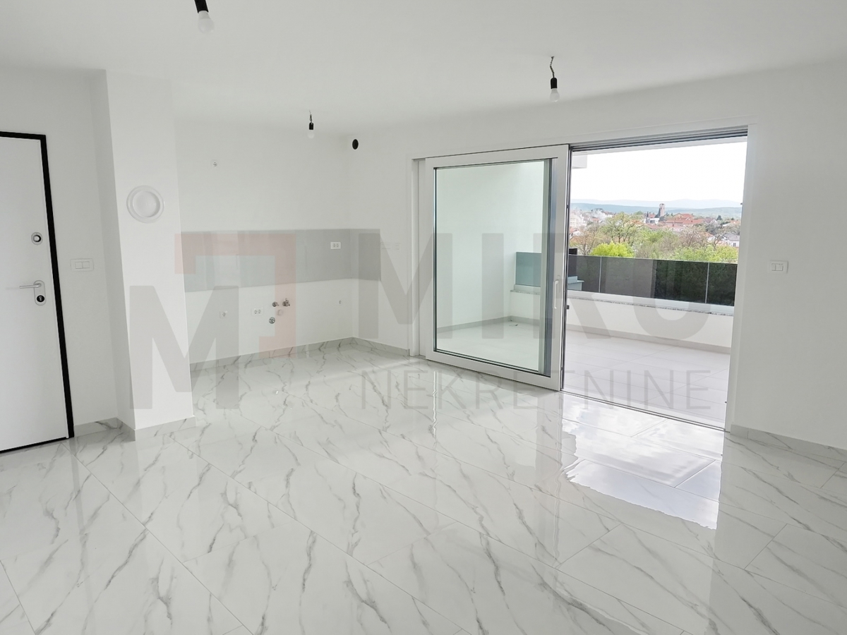 Malinska, novogradnja, dva apartmaja v pritličju in 1. nadstropju z vrtom, PRODAJA!