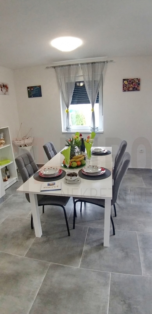 Uvala Soline, novo stanovanje z bazenom in velikim vrtom