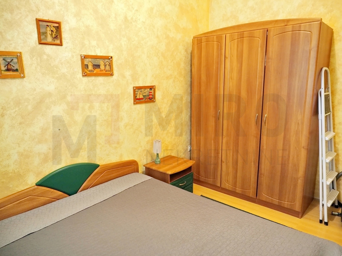 Njivice, enosobno stanovanje z odprtim pogledom na morje, PRODAJA!