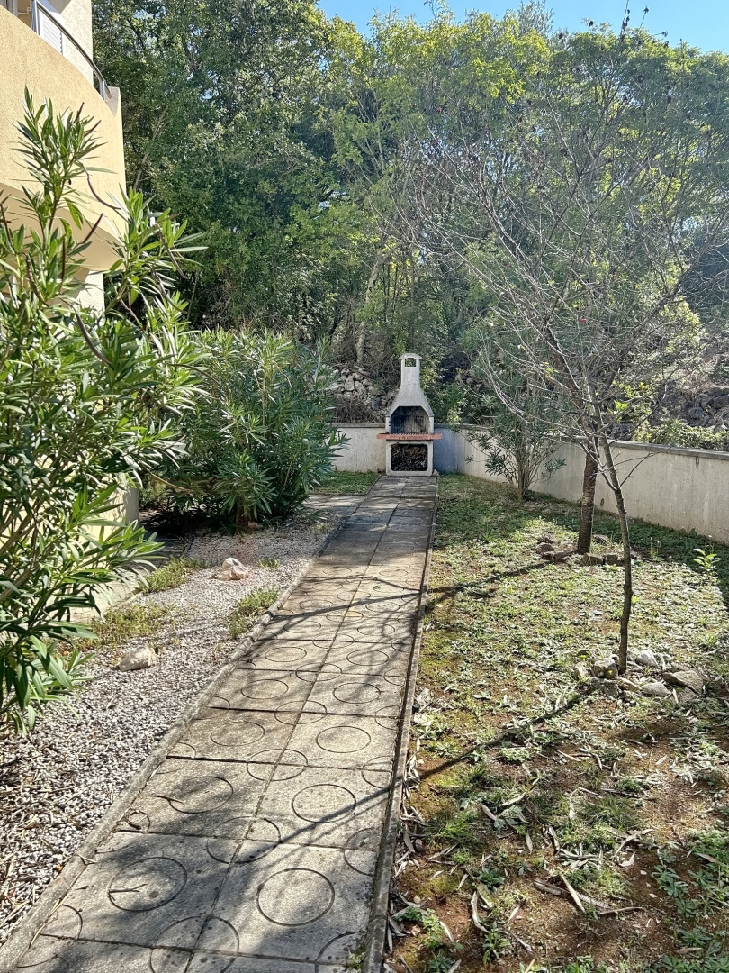 Malinska, adaptiran apartma v 1. nadstropju s pogledom na morje, PRODAJA!