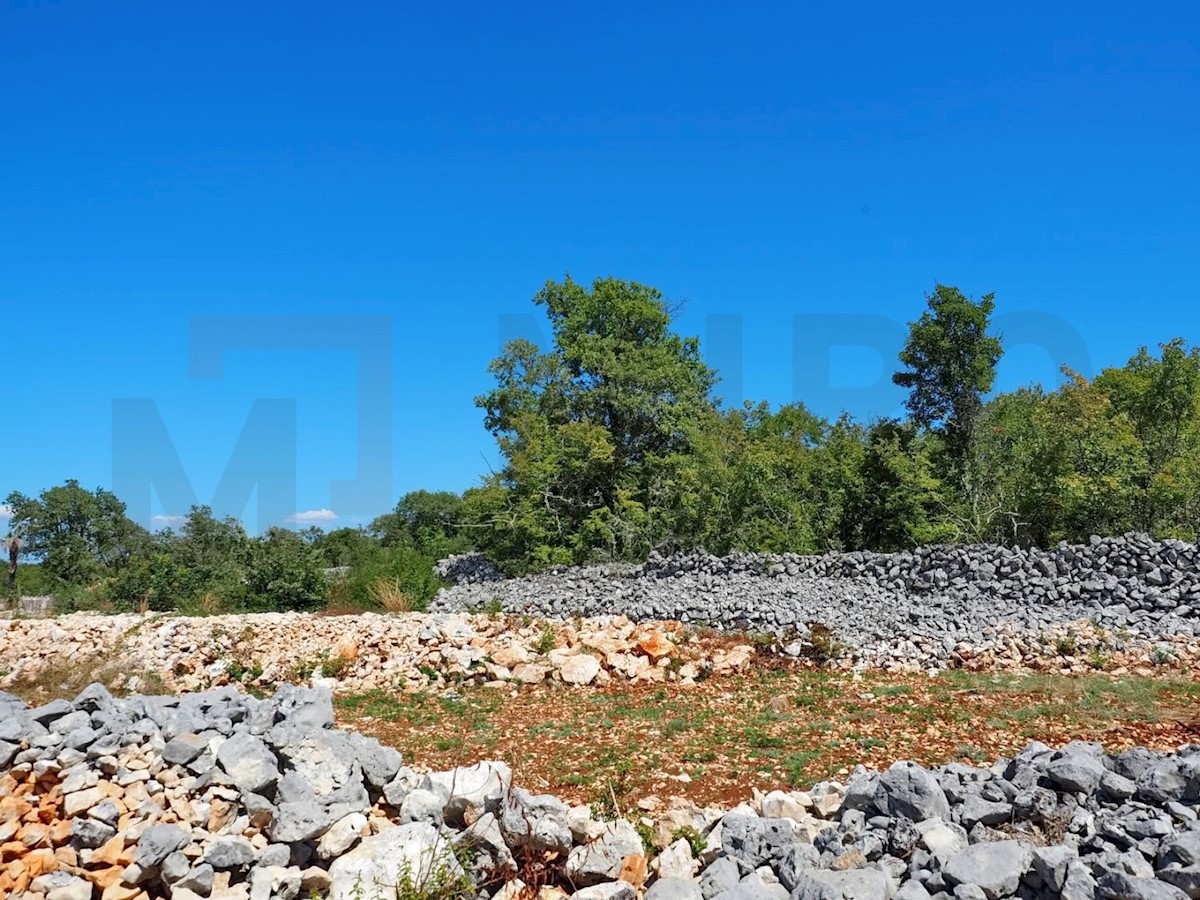 Malinska, dve gradbeni parceli z dovozom in pogledom na morje, PRODAJA!