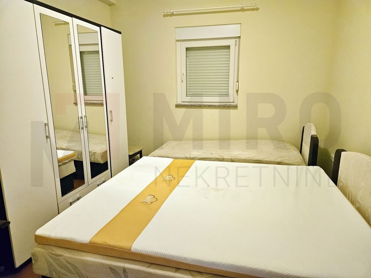 Krk, okolica, prodajamo apartmajsko hišo s 3 stanovanjskimi enotami!