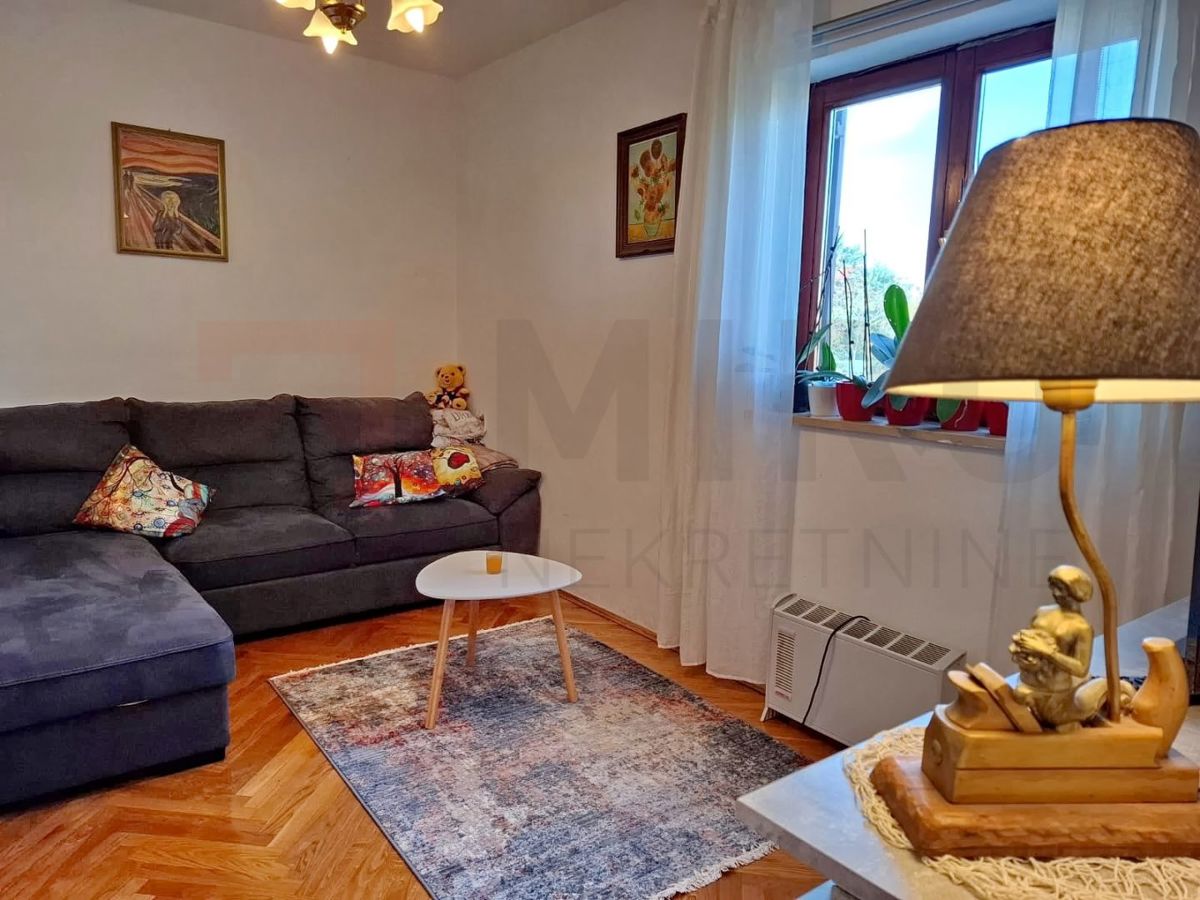 Krk, mesto, opremljeno stanovanje na odlični lokaciji, PRODAMO!