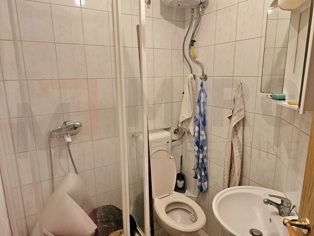 Malinska, okolica, prodajajo se 3 stanovanjske enote v stavbi!